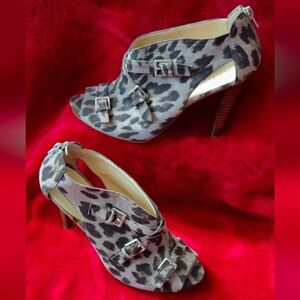 Enzo Angiolini Gray & Black Leopard Print Leather Peep Toe Heels - Size 10M